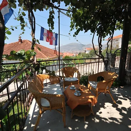 Miranda Apartman Trogir