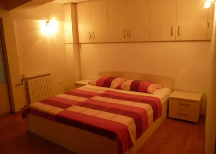 Miranda * Τρογκίρ