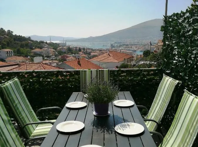 米兰达公寓式酒店 公寓 *